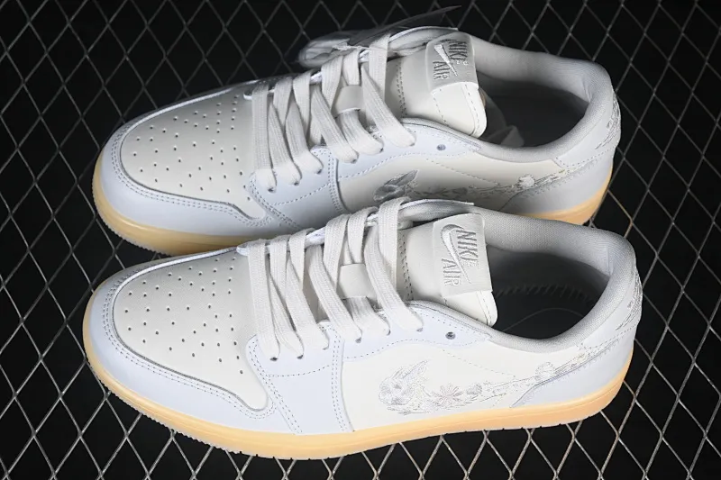 All categories Air Jordan Jordan series basketball shoes Air Jordan 1 Low Air Jordan 1 Low "Floral Swoosh" AJ1 Joe 1 flower embroidery low-top cultural casual sneakers IF4391-100